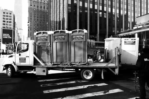 Porta potty delivery and setup in Mountain Brook, AL